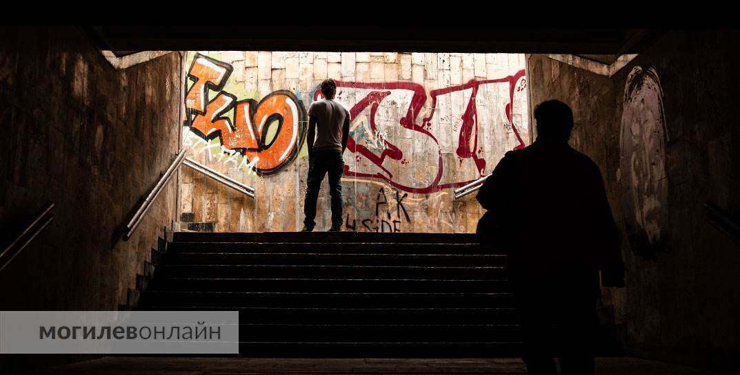 Юная могилевчанка после домашней вечеринки долго искала свой телефон. Оказалось, его успели украсть и продать
