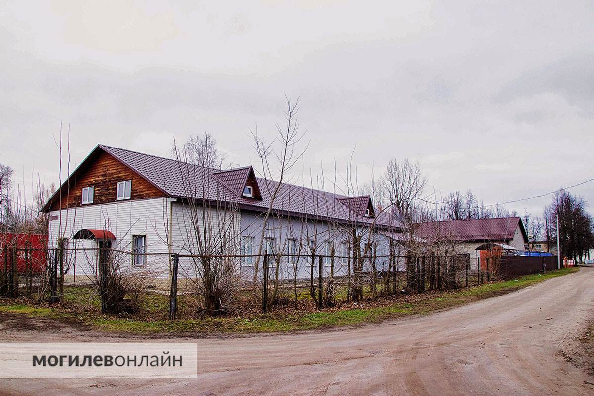 По улице Челюскинцев в Могилеве грядут перемены — там планируют снести целый сектор и построить многоэтажки. Показываем, как этот участок выглядит сейчас 