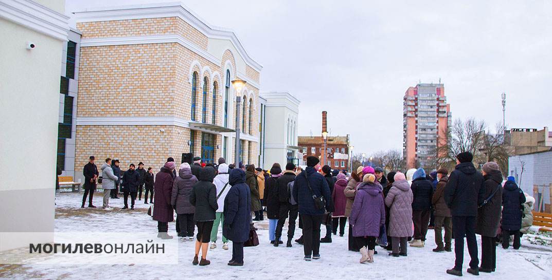 «Принесет свет и добро не только евреям, но и всем жителям города». В Могилеве торжественно открыли Просветительский Центр по улице Ленинской 