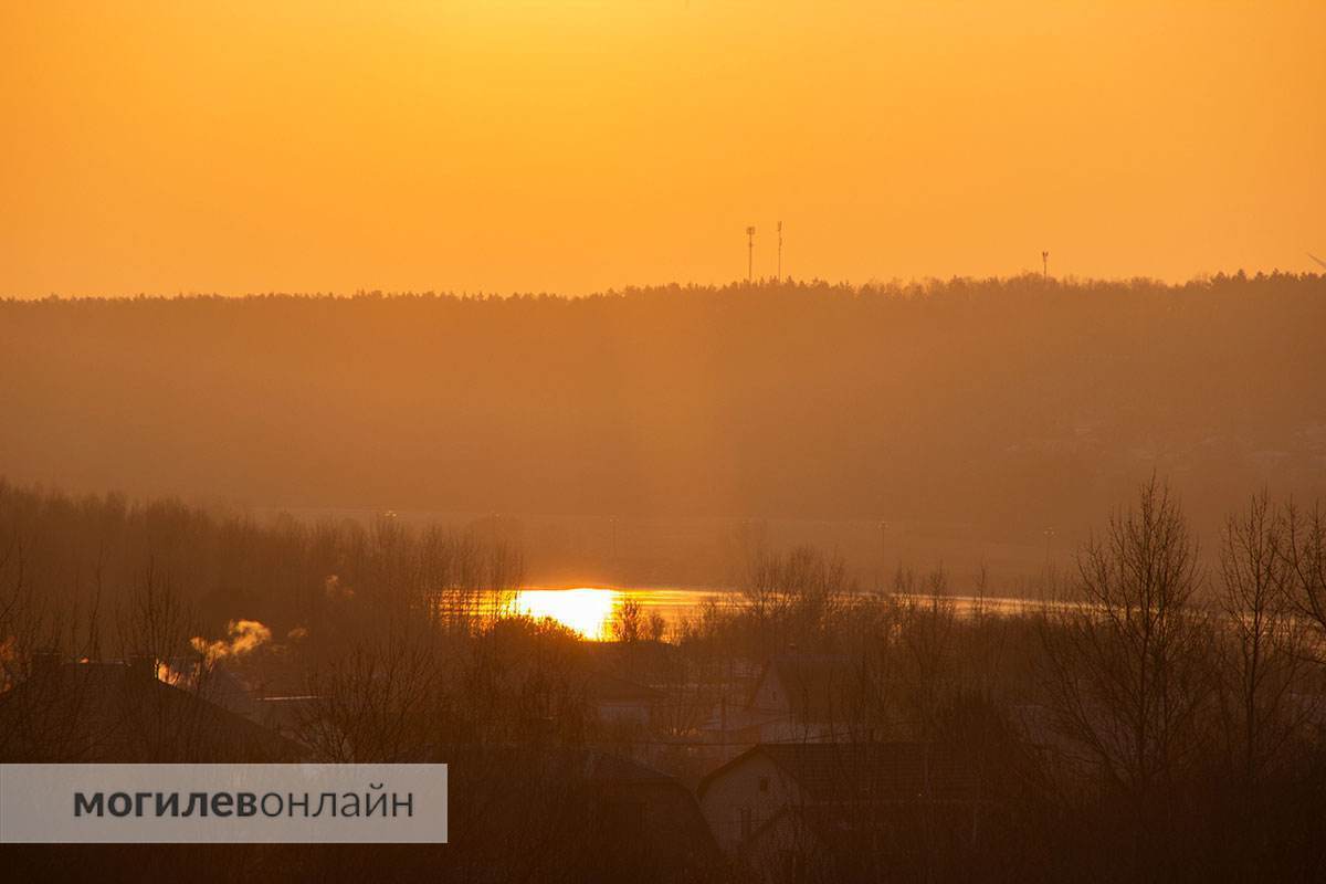 Полюбуйтесь, какой сегодня в Могилеве был рассвет