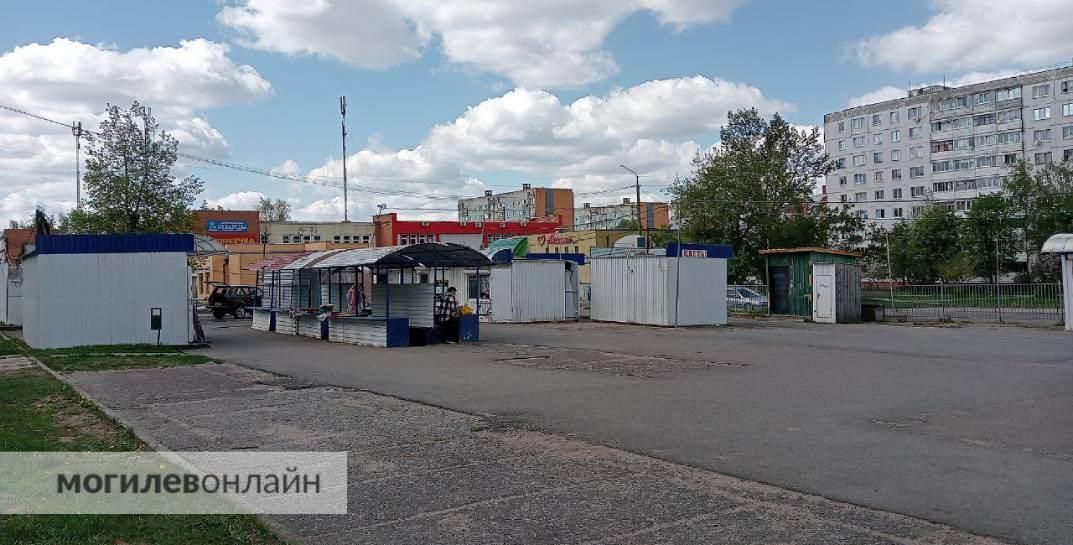 В Могилеве планируют построить 10-этажку в районе улицы Мовчанского. Как выглядит это место сейчас и что придется снести?