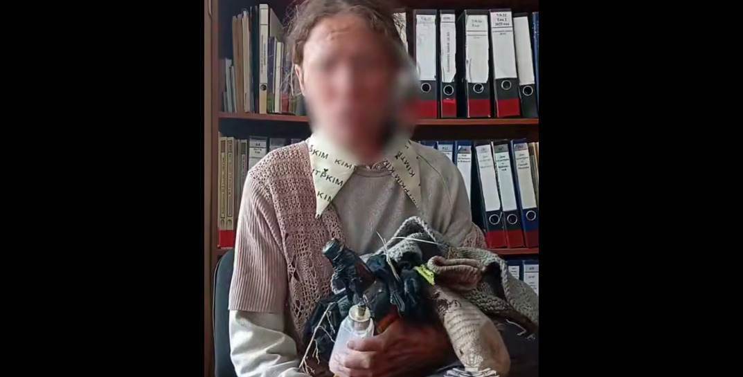 Россиянка случайно подожгла поле, когда пришла на него «подуховничать», а потом пыталась потушить огонь пивом