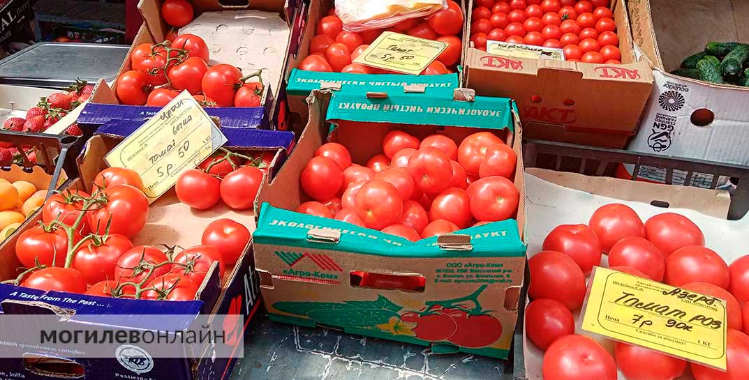 В Могилеве на «Дубровенском рынке» продавали просроченные товары. Какие еще нарушения нашел МАРТ?