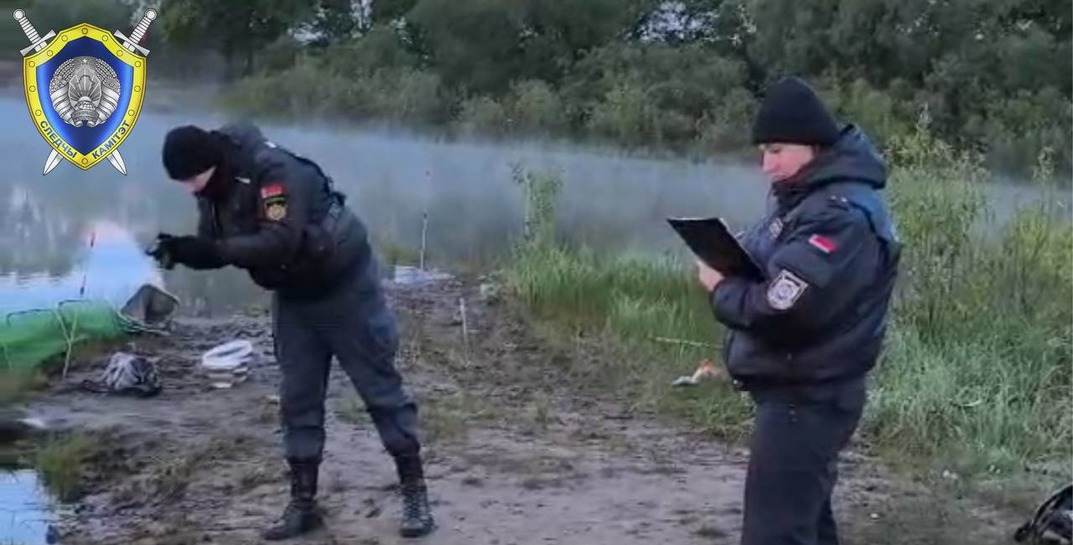 На Гомельщине рыбаки уснули в машине, а она съехала в воду — один из мужчин погиб