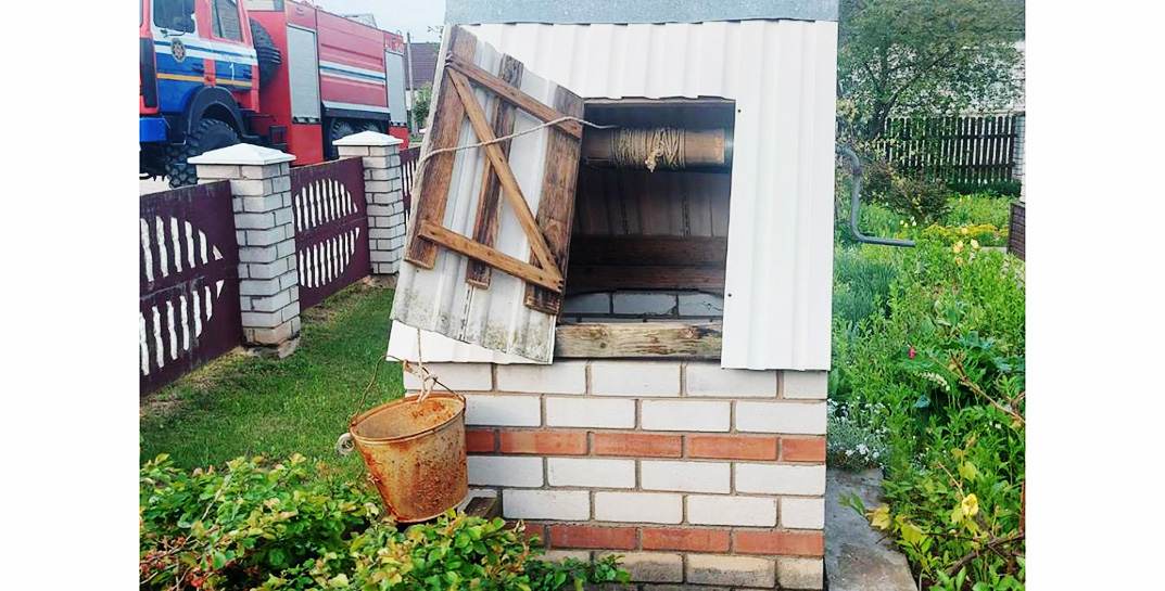 В Поставах женщина упала в колодец на своем дворе и утонула