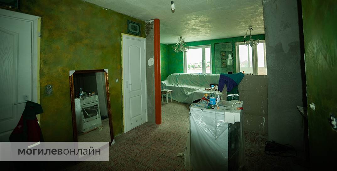 Как сделать из двухкомнатной квартиры трешку, а из прихожей — кухню? Эксперт рассказал о нюансах перепланировки
