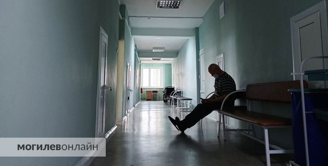 Напоминаем, как будут работать поликлиники и аптеки в Беларуси 9 и 10 мая