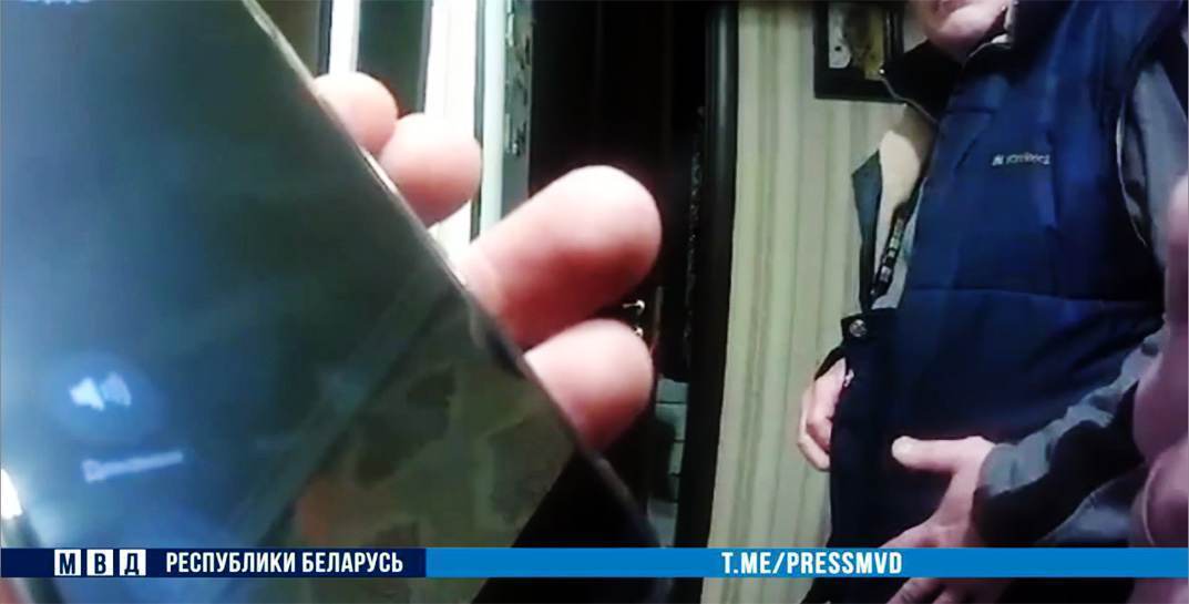 В Могилеве мужчина ударил ножом милиционера, а и при задержании попал в ДТП и погиб