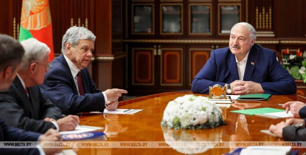 Спецпосланник Трампа по Украине Кит Келлог встретился в Минске с Александром Лукашенко. О чем говорили?