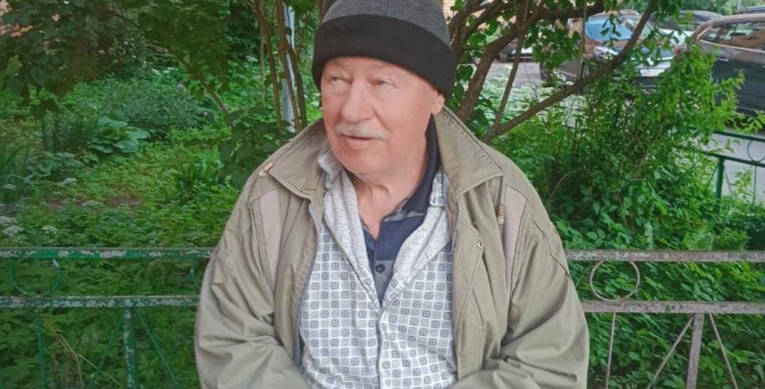 Не понимал, где находится, и не помнил, где живет. В Могилеве две девушки помогли потерявшему память пенсионеру