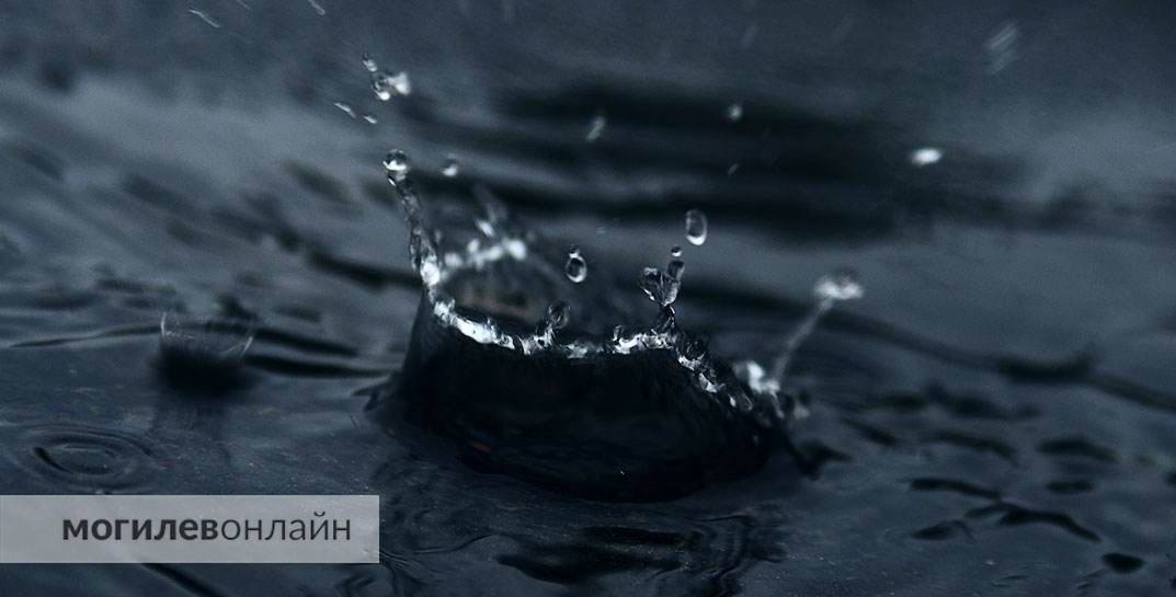 Запасаемся дождевиками — на Могилевщине объявлен оранжевый уровень опасности. В какой день и все ли так плохо?