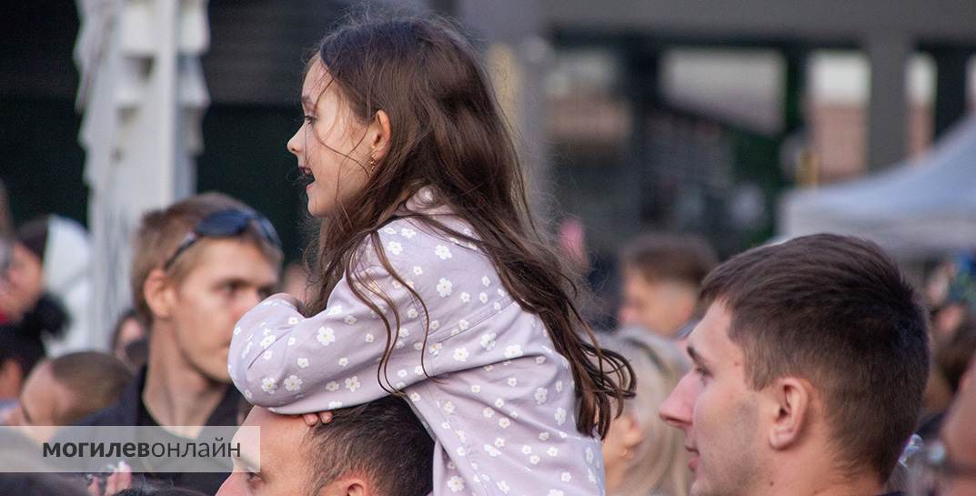 Большой праздник для детей и взрослых — посмотрите, как вчера прошел «Звездный выпускной — 2025»
