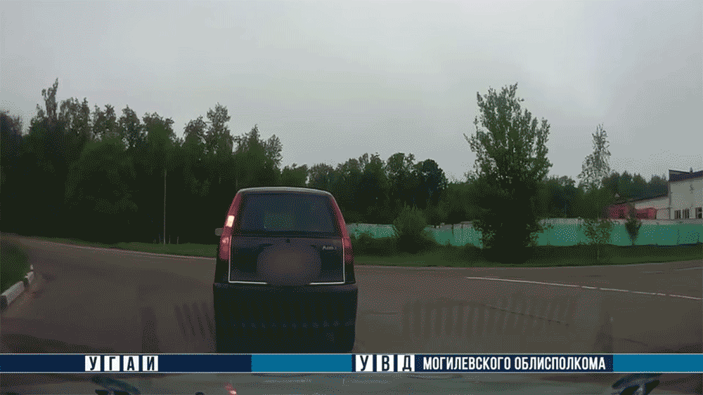 Дело было вечером, делать было нечего: в Костюковичах пьяная водительница отказалась останавливаться даже после требования ДПСников