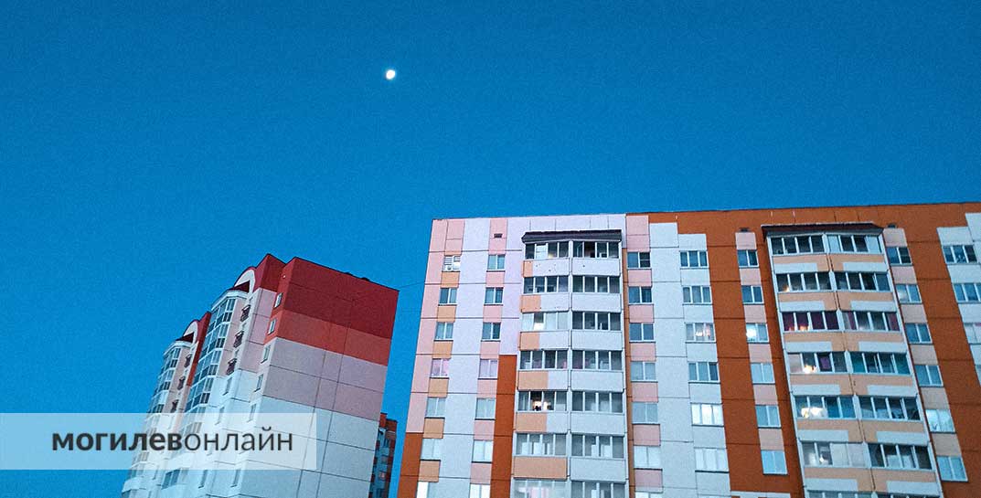 Могилевчанин сдавал несуществующие квартиры в аренду и за две недели «заработал» почти 11 тысяч рублей. Как его наказали?