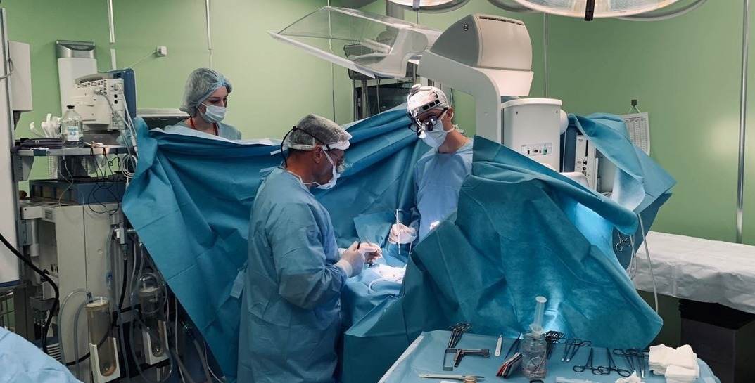 Белорусские кардиохирурги спасли от пересадки сердца ребенка из Казахстана