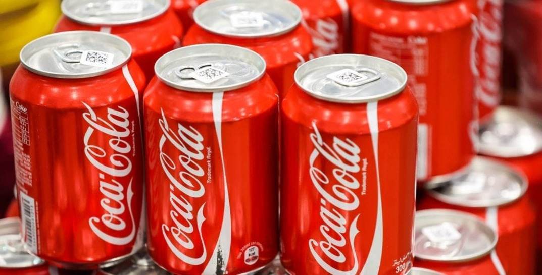 «Так просто лучше». Трамп заявил, что уговорил Coca-Cola изменить состав напитка