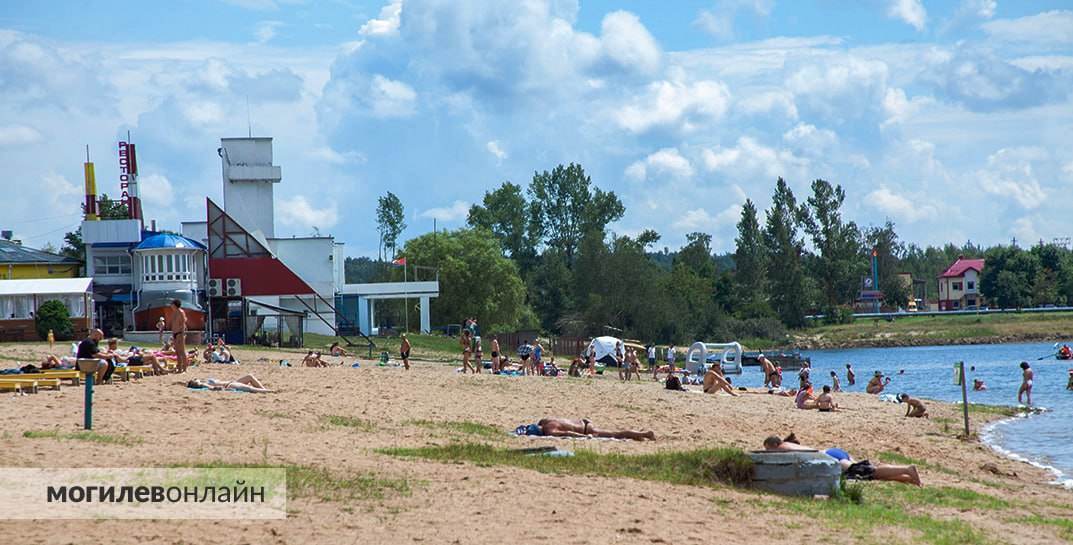 Не морской курорт, но заявка на хороший пляж есть — посмотрели, как преобразилось Святое озеро