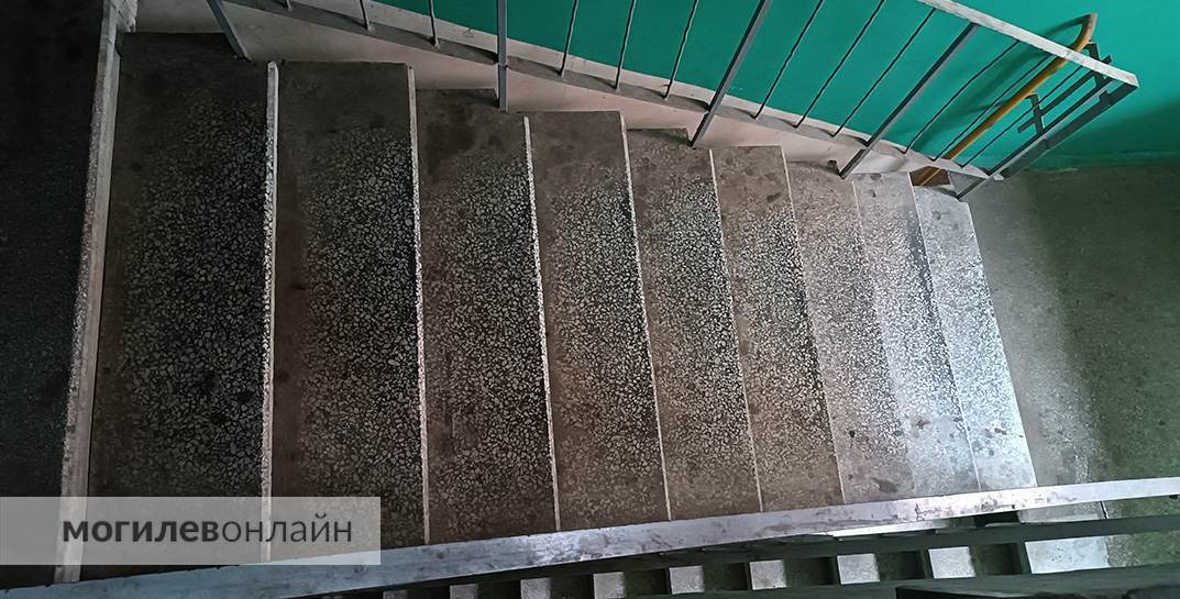 «В квартире этажом выше и дрались, и убивались, и устраивали оргии». Наши читатели рассказали, как непросто бывает ужиться с соседями и в какие истории можно вляпаться