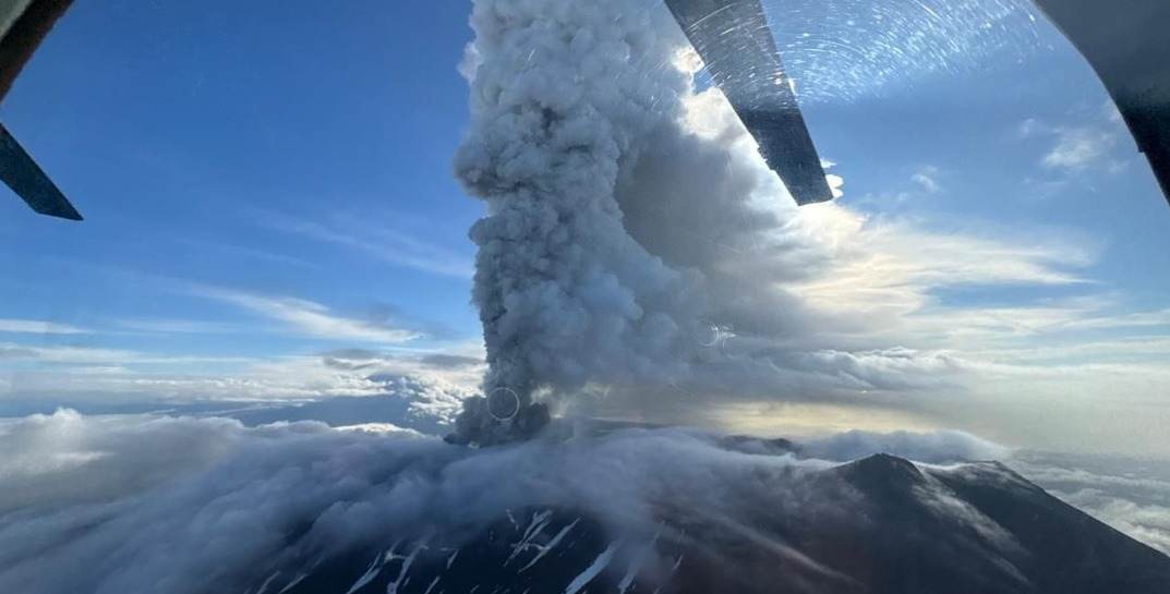 После землетрясения на Камчатке впервые за 600 лет произошло извержение вулкана Крашенинникова