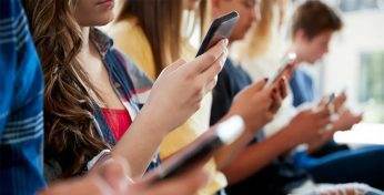 Милиция предупредила об усилении контроля за детьми в интернете. Вот на что будут смотреть