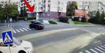 В Бобруйске водитель BMW совершел обгон на «зебре» и «стал пешеходом»