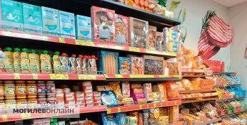 Могилевчанин гостил в Быхове и не упустил возможности отовариться в магазине на халяву — сэкономил бы около 500 рублей