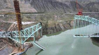 В Китае рухнул мост — в результате 12 погибших работников