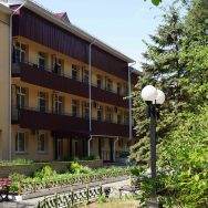 На двоих за 7 дней. Смотрите, сколько стоит отдых с лечением в могилевских санаториях 