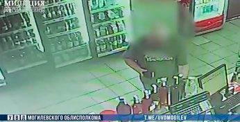 Доверяй, но карточку без присмотра не оставляй: могилевчанин выпивал с товарищем, а после решил закупиться с его денег