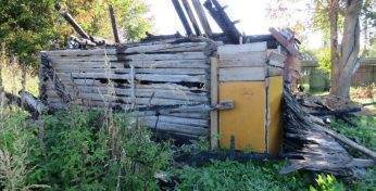 «Климануло». В Шкловском районе посиделки пьяного трио закончились поджогом