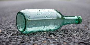 Белоруска случайно убила мужа, плеснув ему в лицо спиртом