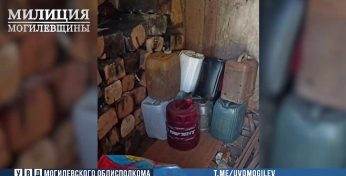 В Бобруйске водитель погрузчика месяц сливал с предприятия дизтопливо