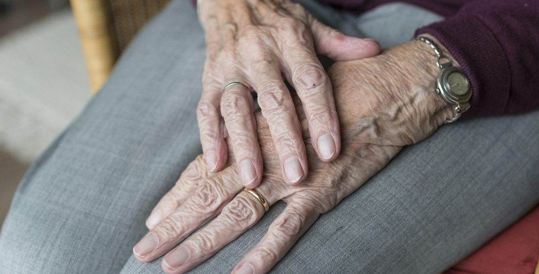 В Беларуси насчитывается около 600 столетних долгожителей. В Минтруда рассказали, в каком регионе их больше всего