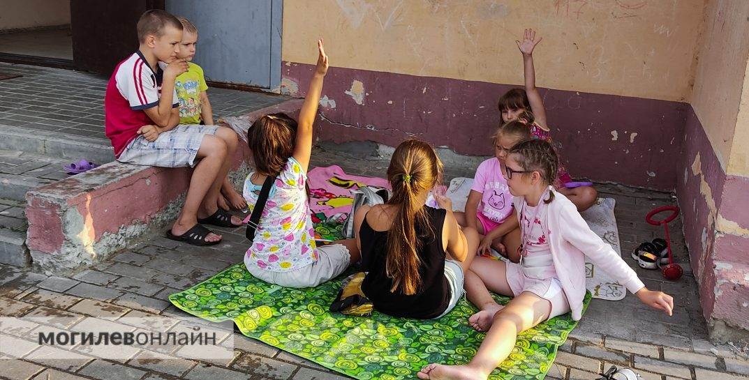 В Беларуси десять и более детей воспитывают 46 семей