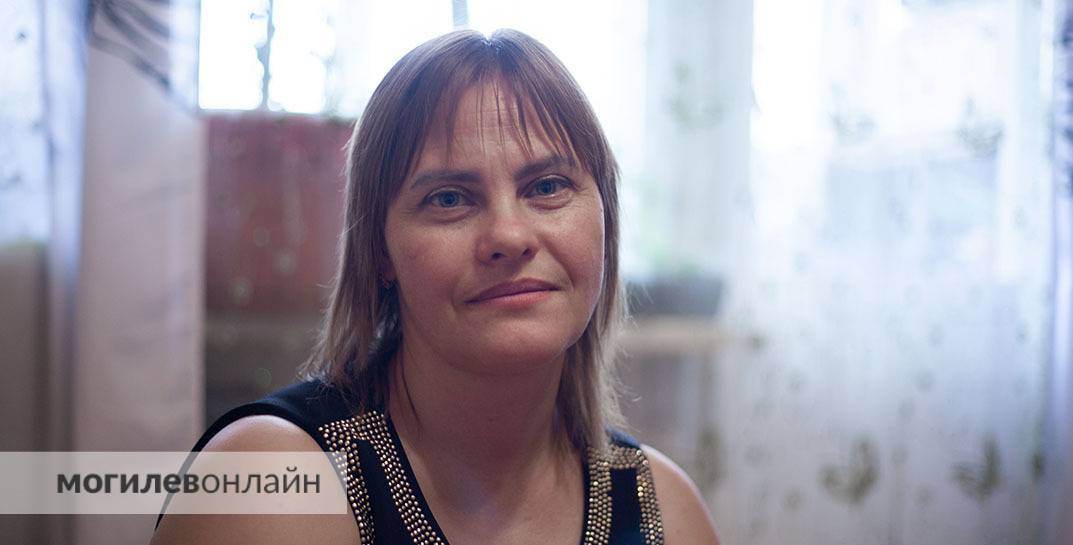 «На меня посмотрели и сказали: такая маленькая, такая хрупкая, как она будет водить?» Первая в Могилеве женщина-водитель автобуса рассказала о своей работе