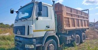 На Гомельщине водитель погиб от удара током при выгрузке песка