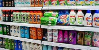 Минчанка отсудила у Fix Price более 500 рублей компенсации за моющее средство с незакрытой крышкой