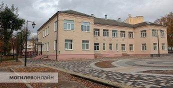 Посмотрели, как преображаются дворы на Ленинской