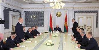 Лукашенко назначил новых руководителей на «Могилевхимволокно» и «Белшину»