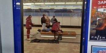 Ужас. В Минске пассажир упал на рельсы в метро — было много крови