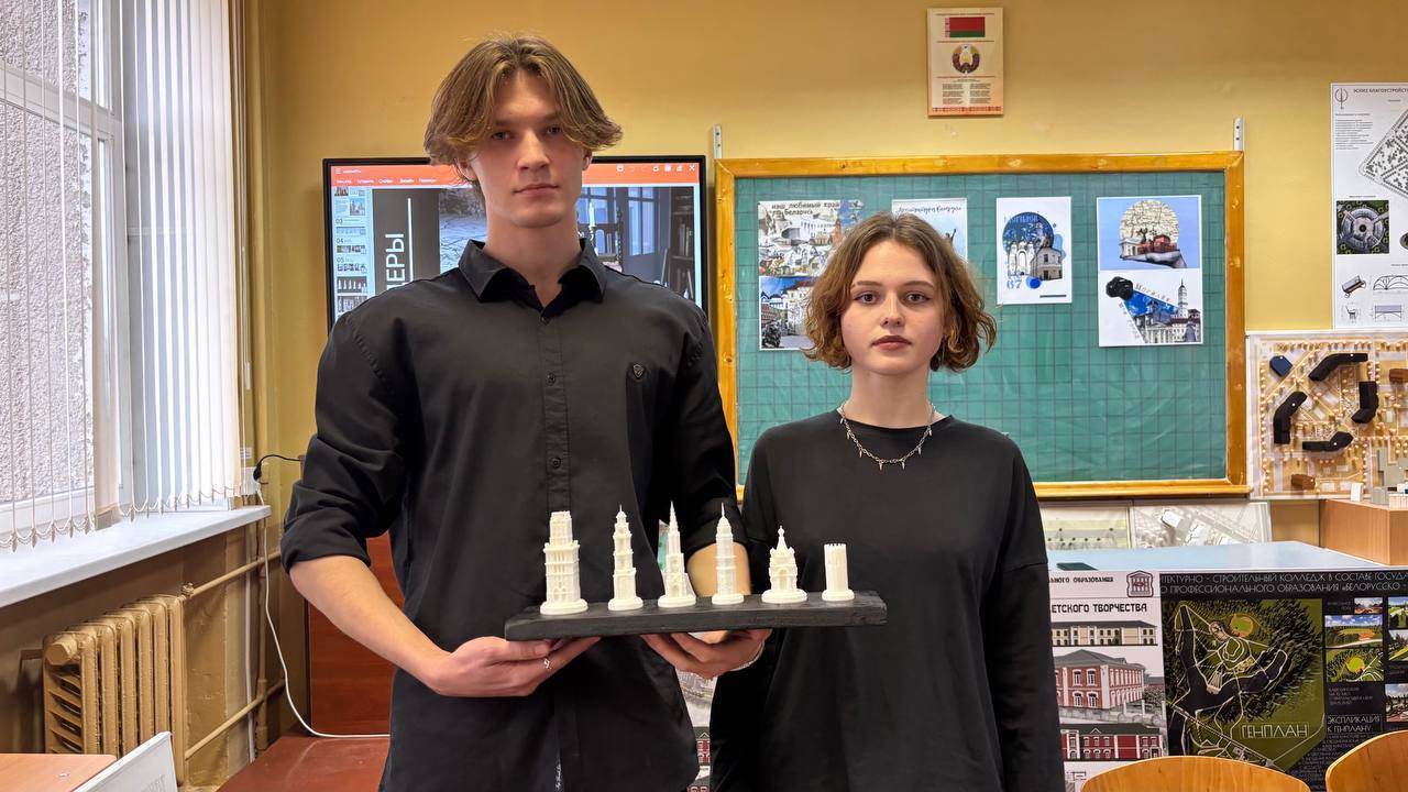 Могилевские студенты придумали уникальные шахматы в виде достопримечательностей Беларуси