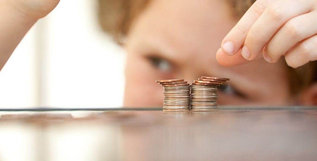 Жительница Белыничского района добилась перерасчета алиментов от супруга, работающего в России